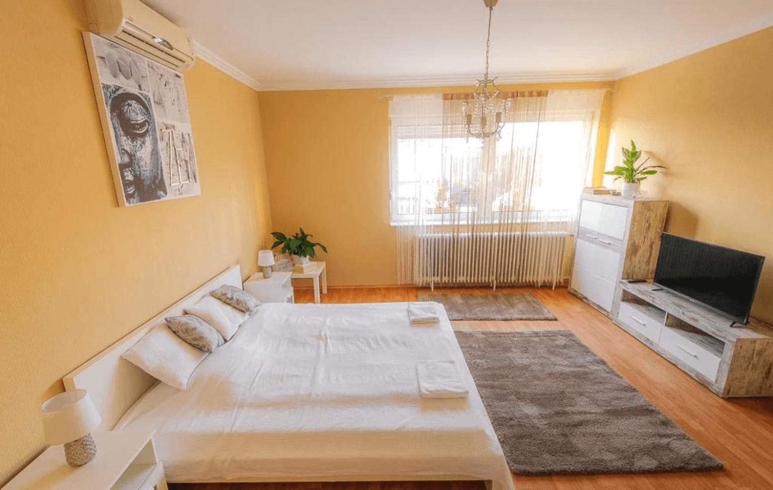 Pava Panzio Bed & Breakfast Soltvadkert Exterior photo