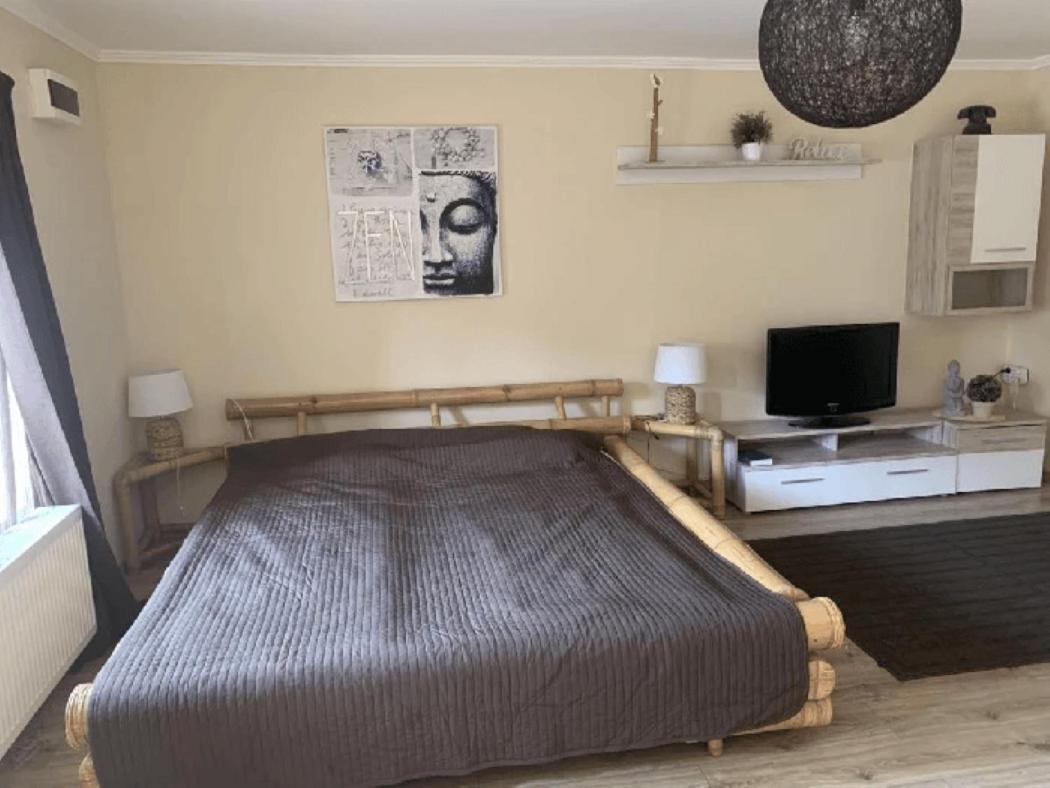 Pava Panzio Bed & Breakfast Soltvadkert Exterior photo